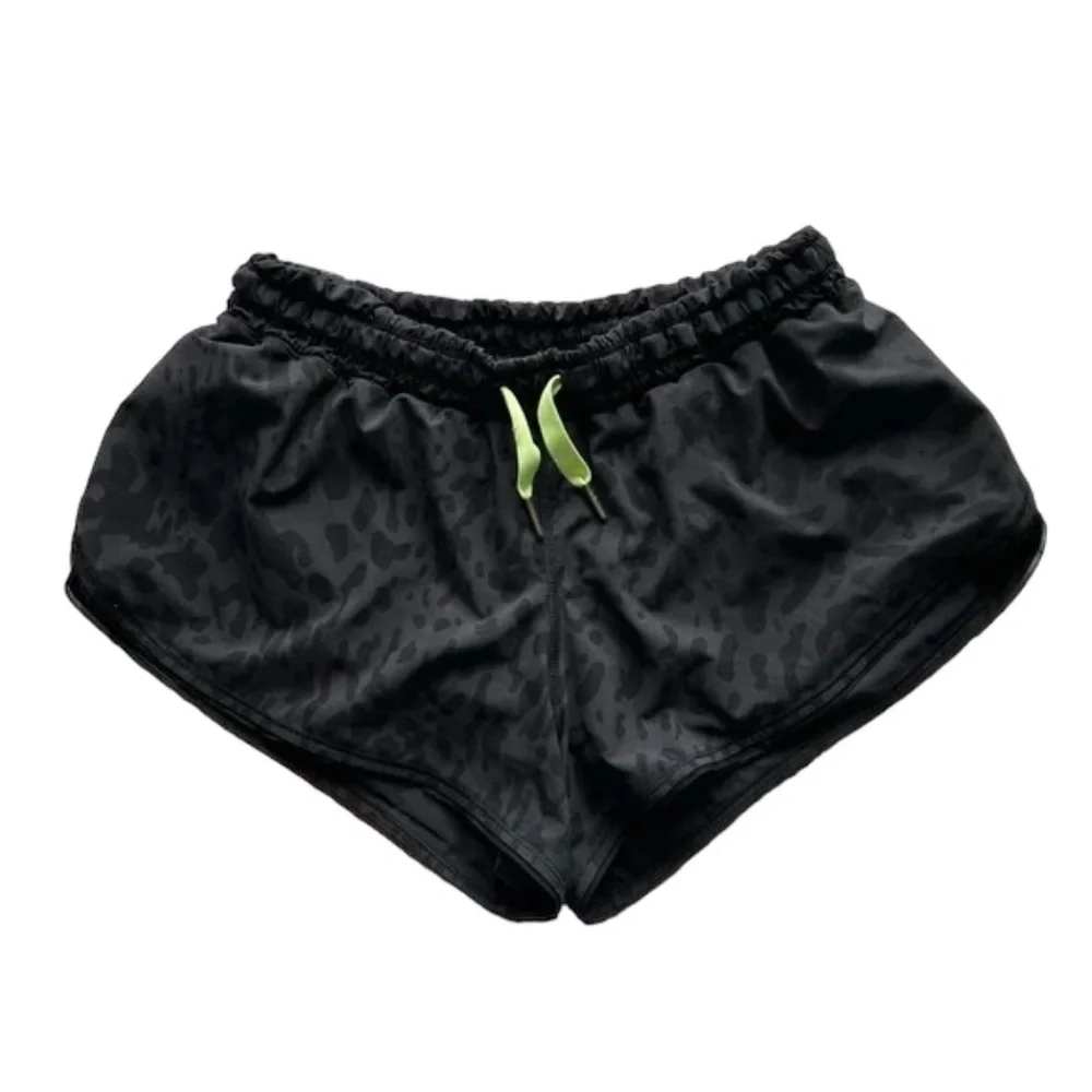 Lululemon Seek The Heat Short